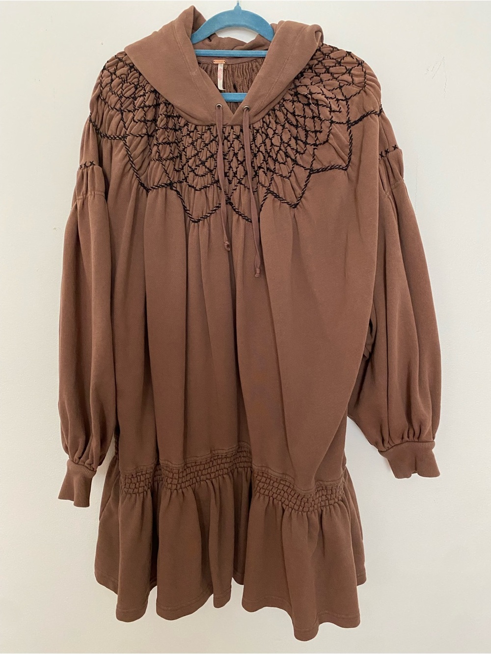 Free People Women’s adorable embroidered Hoodie tunic Dress so M/L